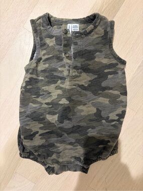 Janie and jack romper 6-12 months